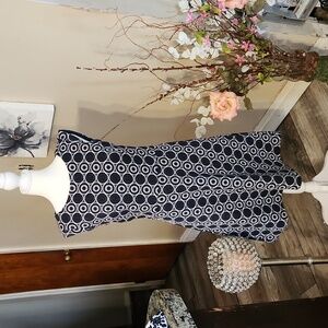 Ann Taylor Loft Outlet cap sleeve dress. Size 4